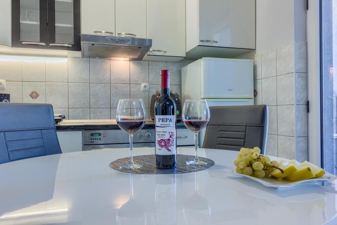 Apartments Pepa Подстрана Екстер'єр фото
