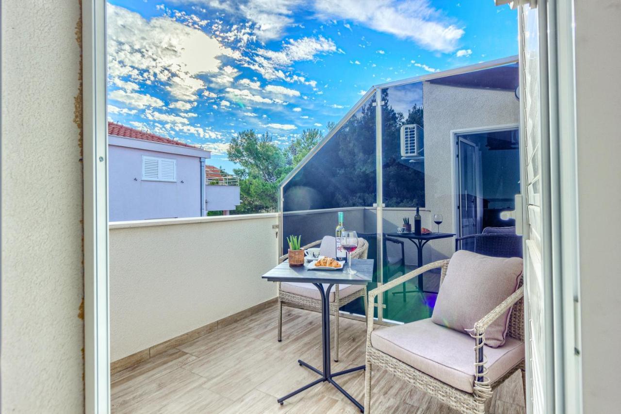 Apartments Pepa Подстрана Екстер'єр фото