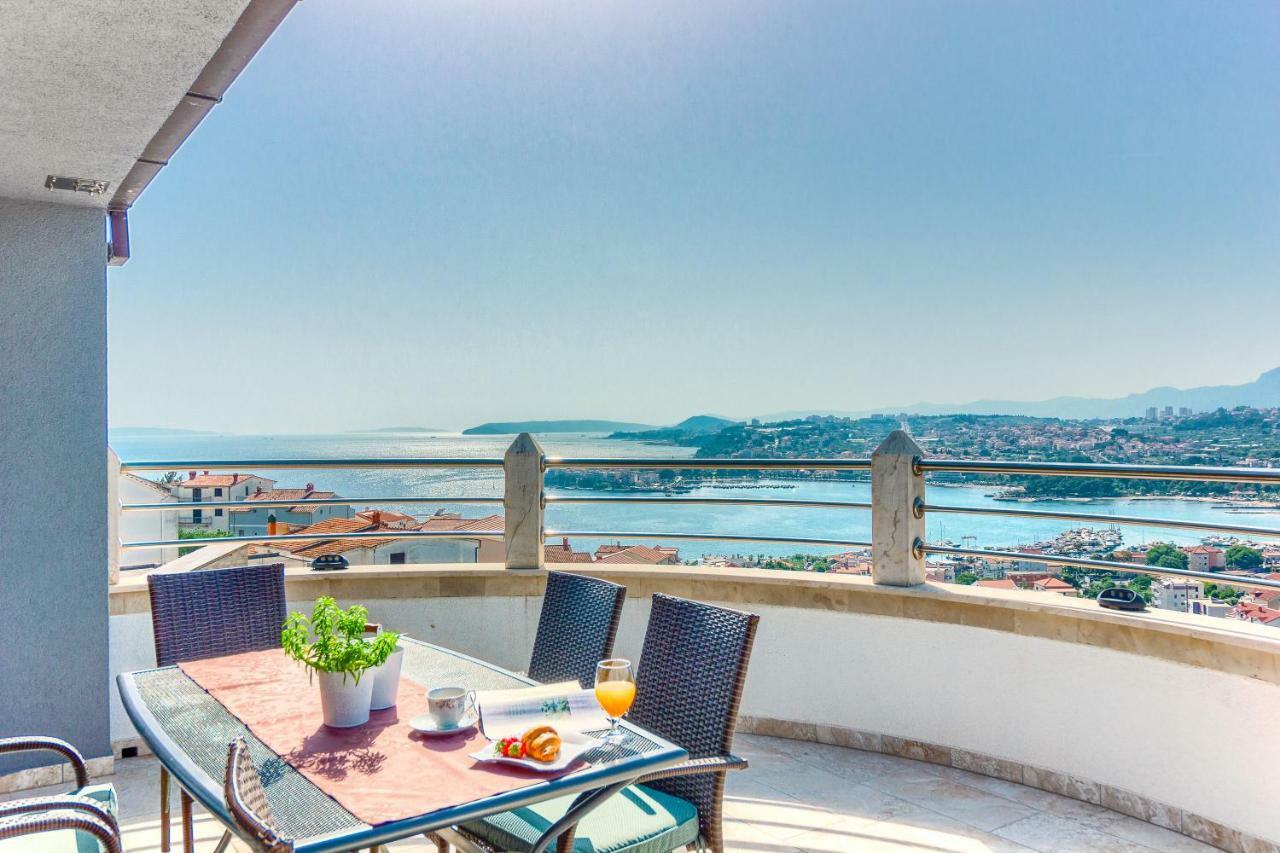 Apartments Pepa Подстрана Екстер'єр фото