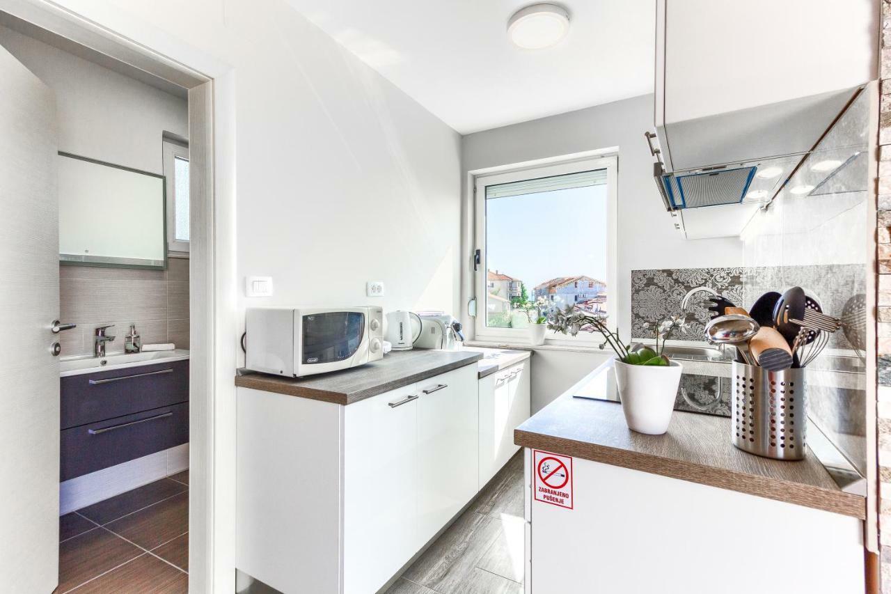 Apartments Pepa Подстрана Екстер'єр фото