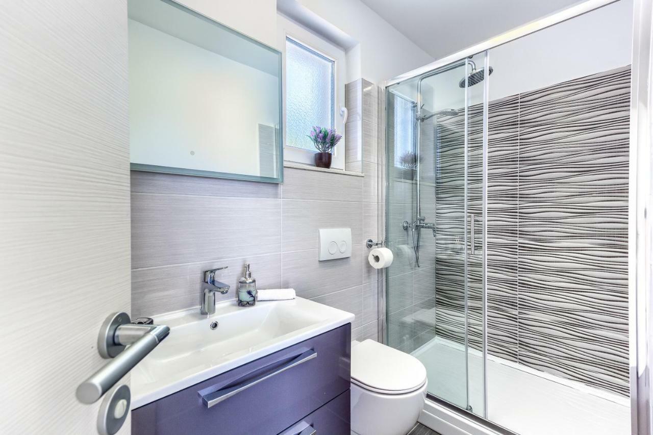 Apartments Pepa Подстрана Екстер'єр фото